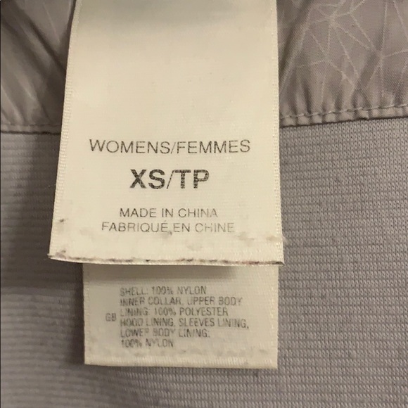 North face XS shell - Picture 3 of 11